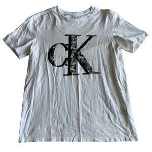 Calvin Klein Graphic Short Sleeve Tee - Small, White